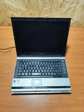 Toshiba Satellite M70 1GB RAM Linux Funzionante