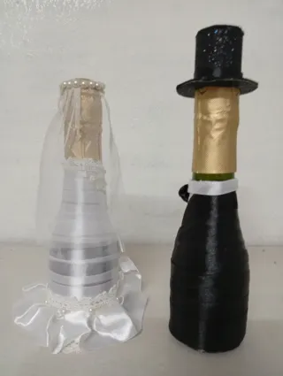 Botellas de sidra decoradas para boda