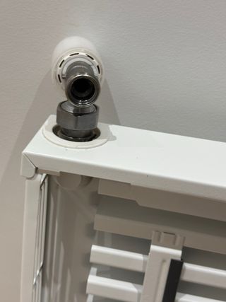 Radiador agua 40x40cm blanco