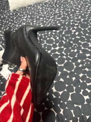 Botas tacón fino con  divinas!!!