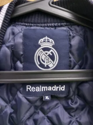 Chaqueta bomber universitaria Real Madrid retro