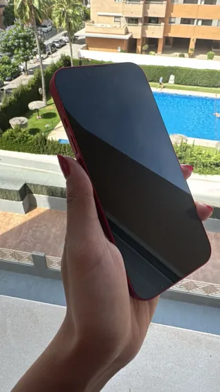 iPhone 13 128GB Rojo 100% Batería Nueva. Grado AB.