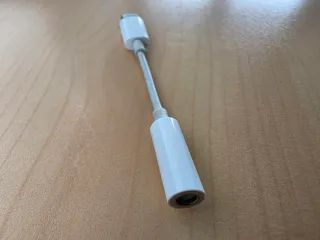 Adaptador Lightning a Jack 3.5mm