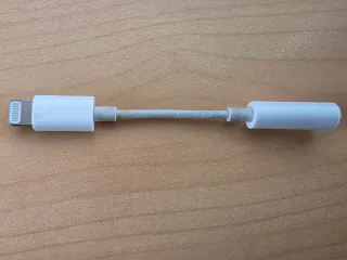 Adaptador Lightning a Jack 3.5mm