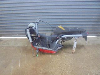 Peugeot 12443 caja bateria ludix 50