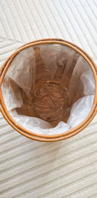 Macetero artesanal de ratán y mimbre