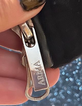 Cazadora de cuero ARMA negra con capucha