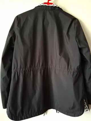 Chaqueta reversible lunares