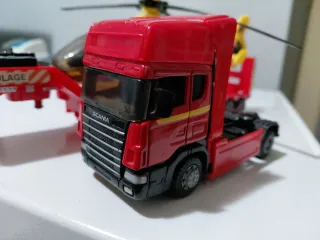 Modellino Camion Scania Rosso