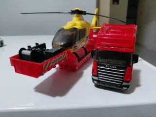 Modellino Camion Scania Rosso