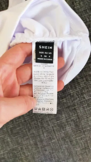 Camiseta tirantes blanca con fruncido