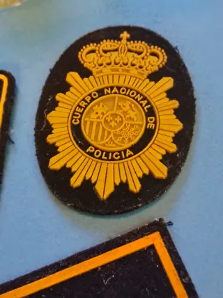 Lote parches Policía Nacional y Municipal