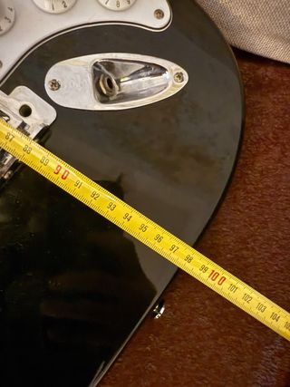 Guitarra Eléctrica Negra Sonora