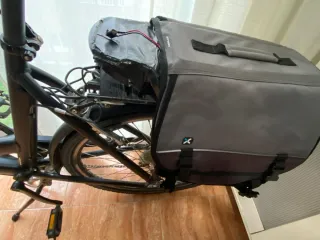 Bicicleta Eléctrica con Bolsa lleva dos baterías