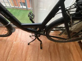 Bicicleta Eléctrica con Bolsa lleva dos baterías