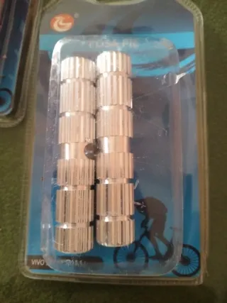 Estriberas bici aluminio 10cm