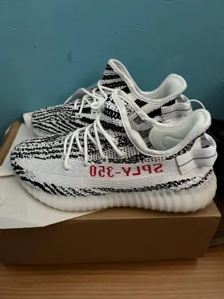 Adidas Yeezy Boost 350 Zebra