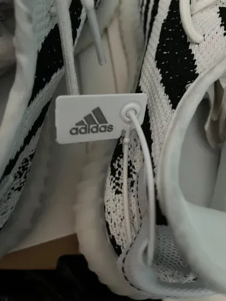 Adidas Yeezy Boost 350 Zebra