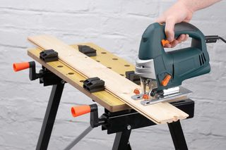 - Banco de trabajo y mesa de sujeción Meister, 1