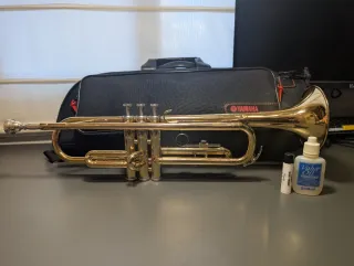 Trompeta Yamaha YTR 1335