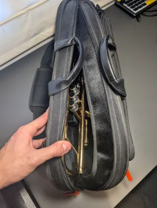 Trompeta Yamaha YTR 1335