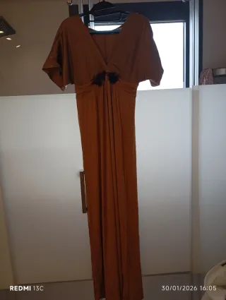 Vestido de fiesta Camel