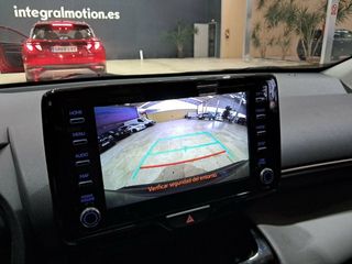 Toyota Yaris Cross 1.5 120H Business Plus