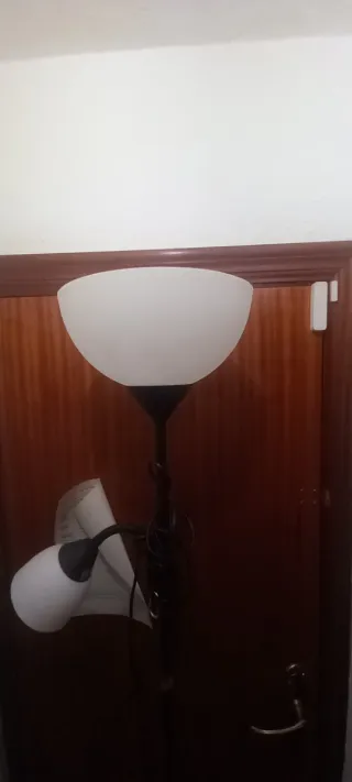 Lámpara de pie de cristal