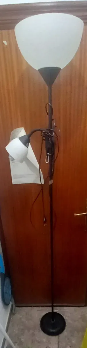 Lámpara de pie de cristal