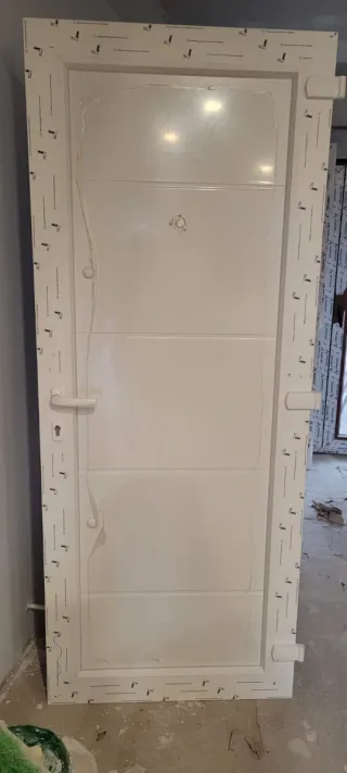 Puerta seguridad PVC 3 puntos