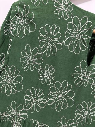 Vestido Zara verde estampado flores