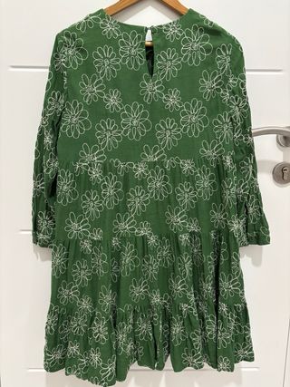 Vestido Zara verde estampado flores