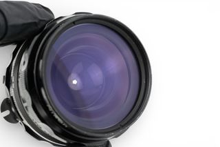 Obiettivo Nikon Nikkor-H Auto 28mm f/3.5 mod. Ai