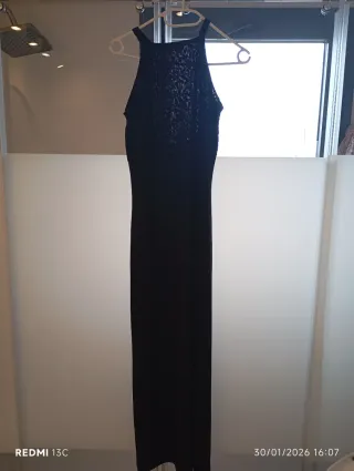 Vestido fiesta negro encaje