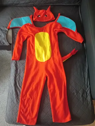 Disfraz Charizard Talla Infantil. Talla 7/8.
