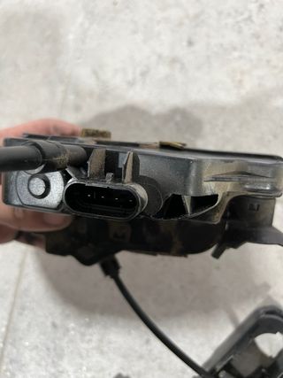 Cerradura Dacia Logan puerta del piloto