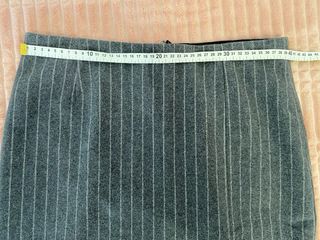 Falda lápiz gris Raya Diplomática