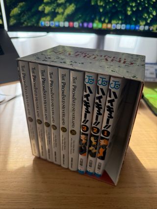 6 mangas promise neverland Spanish  3 haikyu Japan