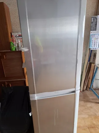 Nevera combi