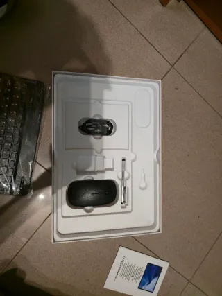 Nueva Tablet con Teclado y Funda