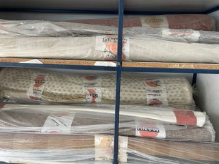 Lote 47 tappeti beige e marroni