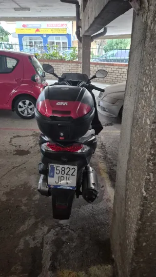 Maxi Scooter Automática Kawasaki J300