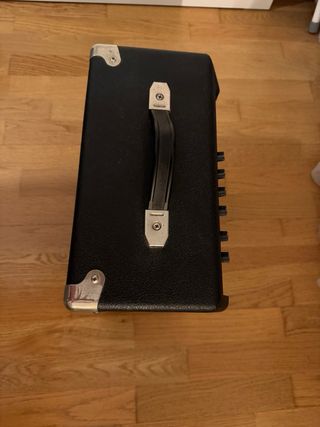 Amplificador Fender Frontman 15G