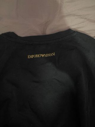 Camiseta Emporio Armani Negra Logo Madera
