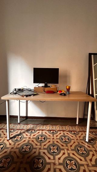 Escritorio madera y metal