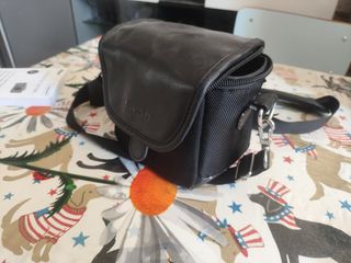 Cámara Nikon Coolpix B700 Negra