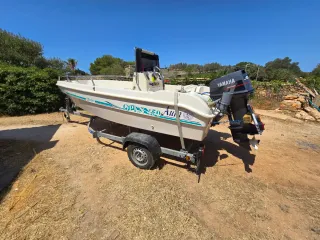 Embarcación Open 450 con motor Yamaha