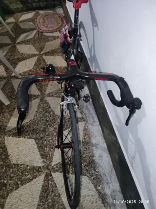 Bicicleta de Carretera MENDIZ Negra