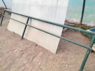 Barandilla metálica verde