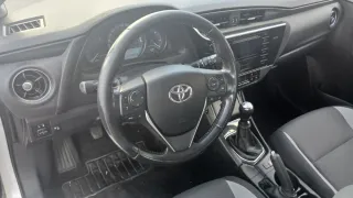 Toyota Auris 2016